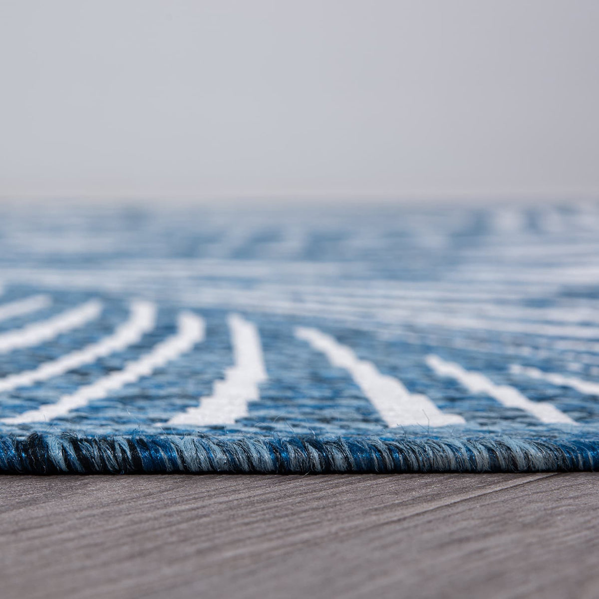 World Rug Gallery Palm Collection 5'x7'