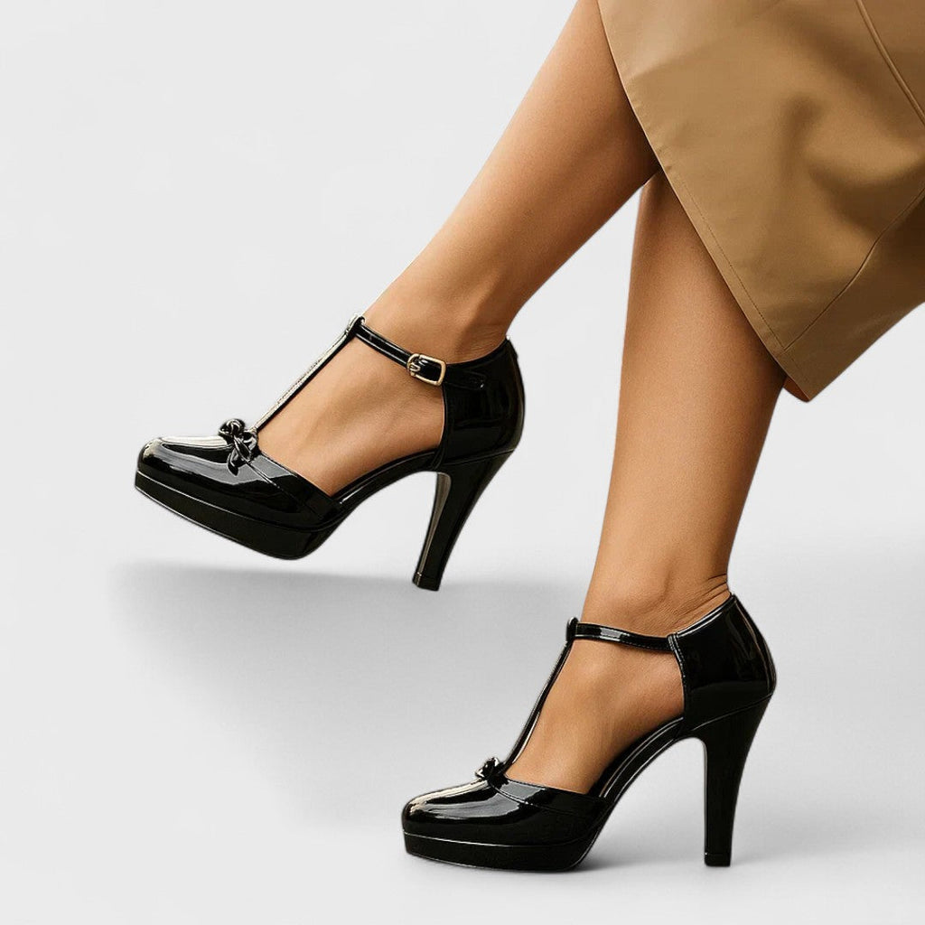 Amanna | Klassische T-Strap-Sandaletten mit hohem Absatz