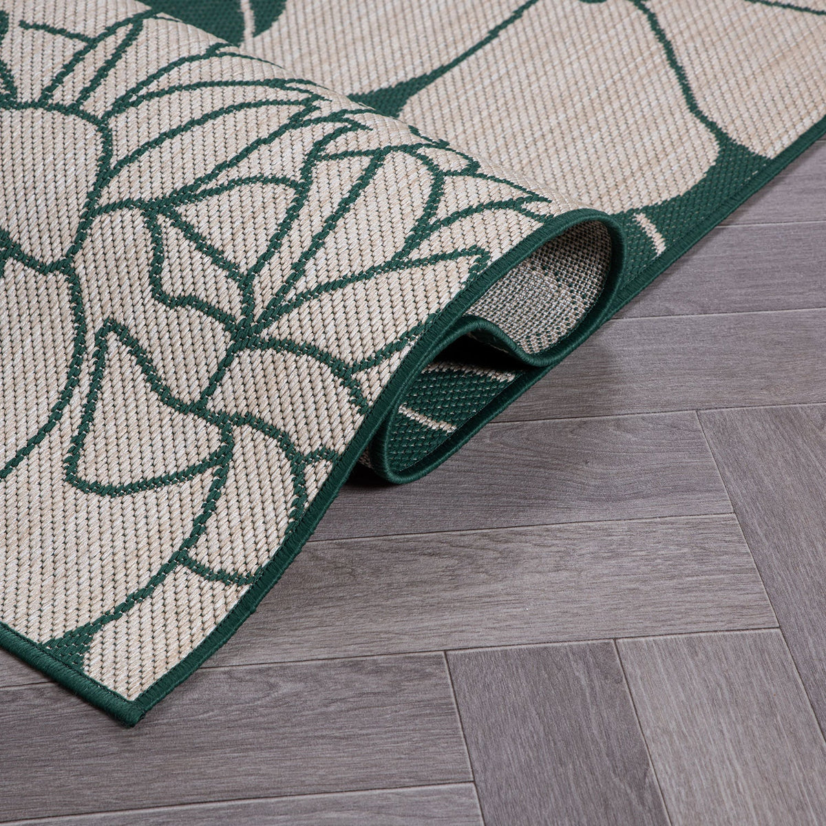 World Rug Gallery Palm Collection 7'10 x10'