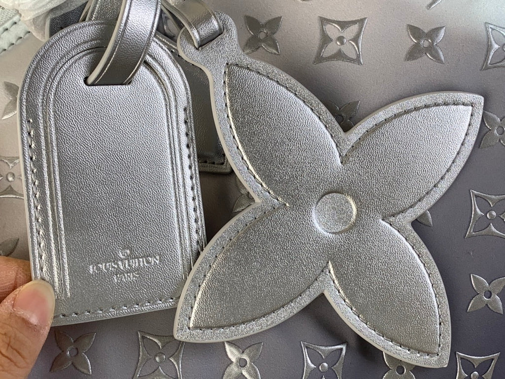 Louis Vuitton Keepall Bandoulière 50 – Silver Grey Gradient Monogram Giant LV Flower Patch