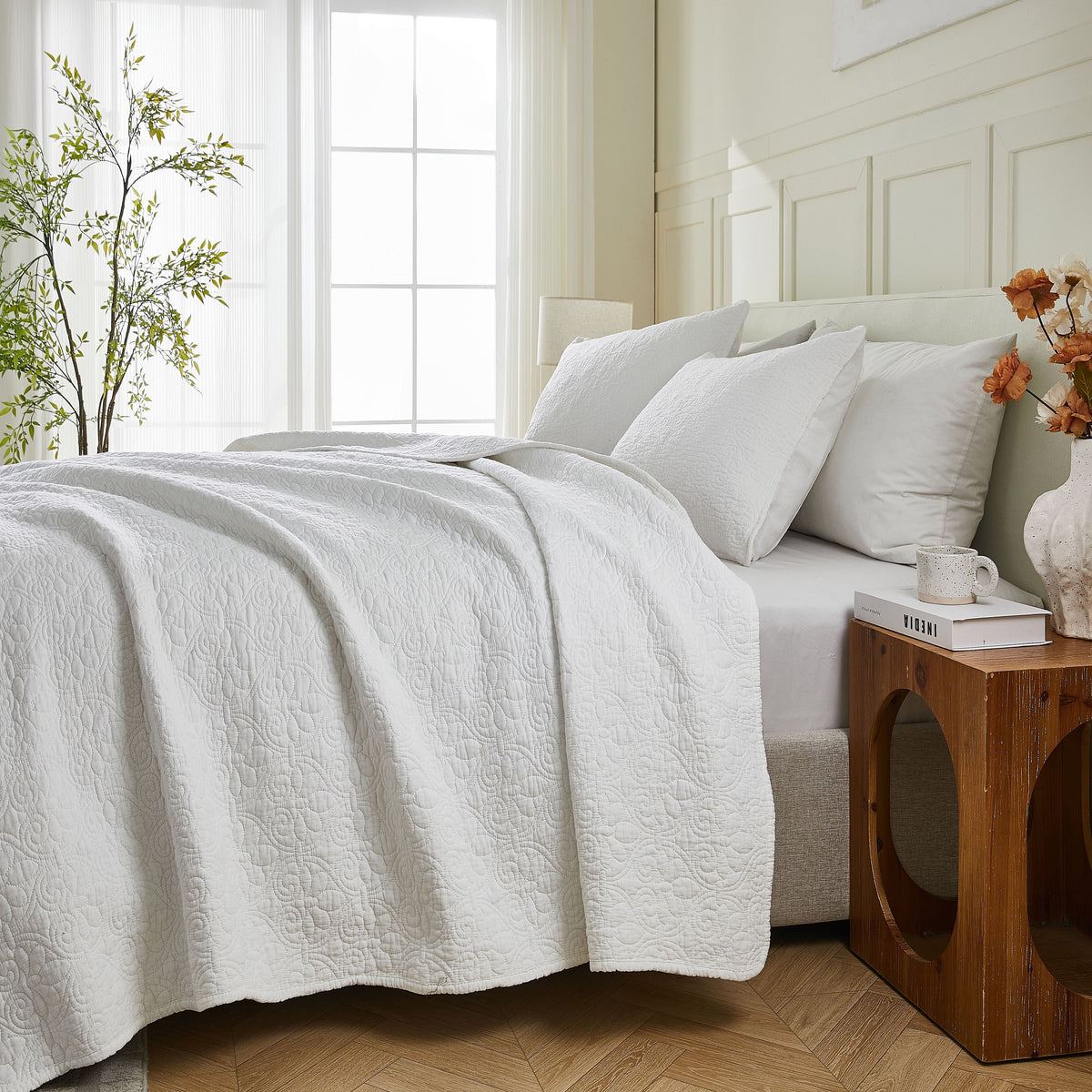 Patina Vie 3 Piece 100% Cotton Stitched Embroidered Quilt Set