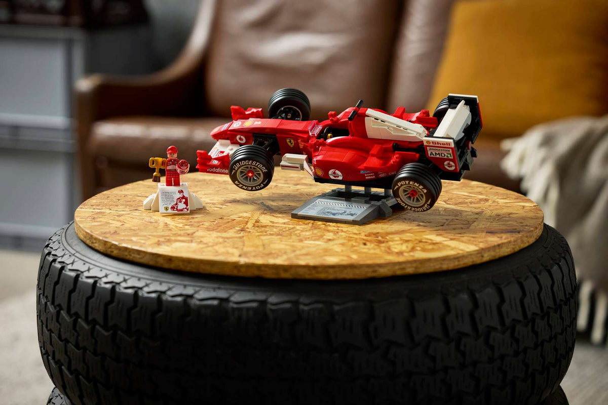 11375 LEGO® Icons Set Ferrari F2004 et Michael Schumacher F1