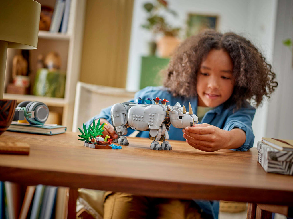31171 LEGO Animaux sauvages : rhinocéros majestueux avec oiseaux