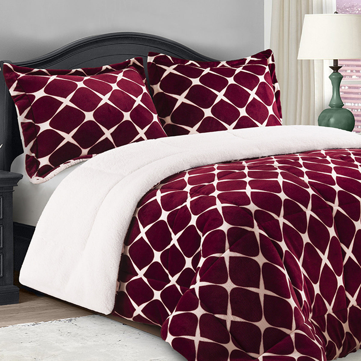 Elegant Comfort 3-Piece Micro-Suede Reversible Sherpa - Bloomingdale Pattern Comforter Set