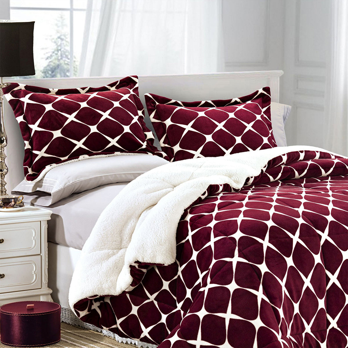 Elegant Comfort 3-Piece Micro-Suede Reversible Sherpa - Bloomingdale Pattern Comforter Set
