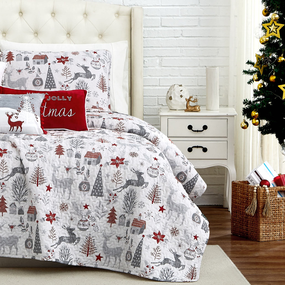 Southshore Fine Linens Holly Jolly Lane 6PC Quilt Set