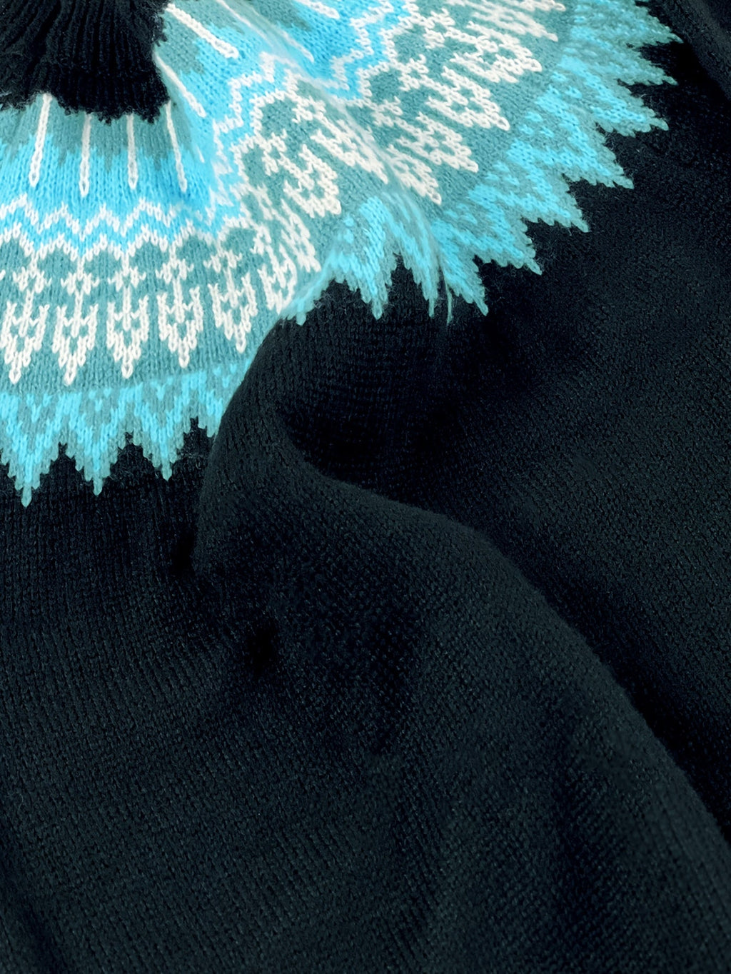Sylvia | Grobstrick-Jacquardpullover mit Rundhalsausschnitt
