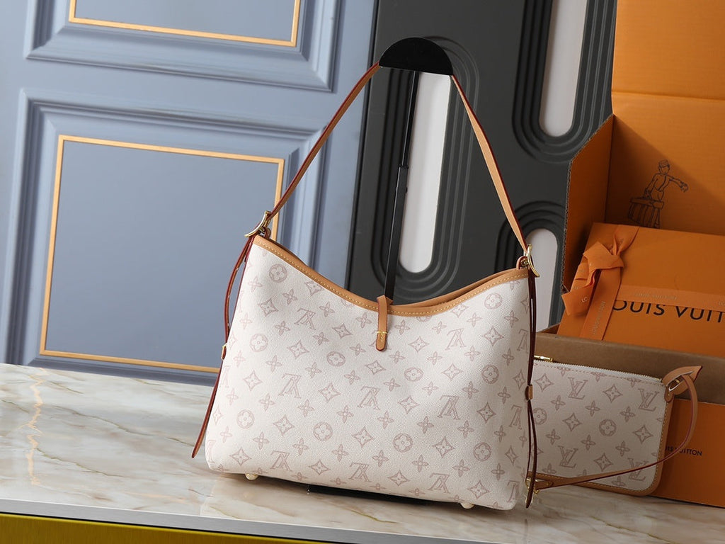 CarryAll Milky Monogram Handtasche & Pochette