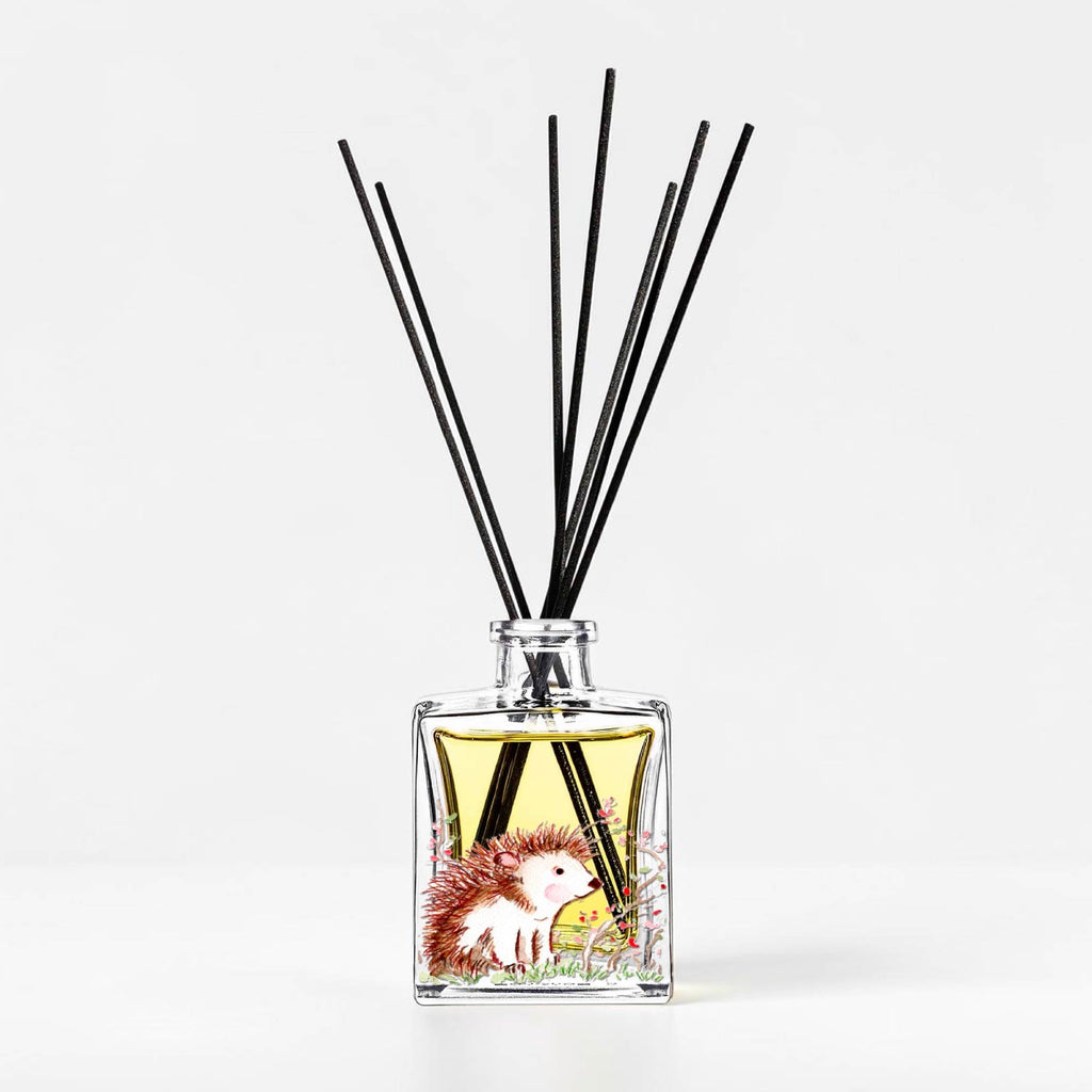 Hedgehog - Toasted Almond 5oz Oil Reed Diffuser Set - Stephen Macquignon Collection