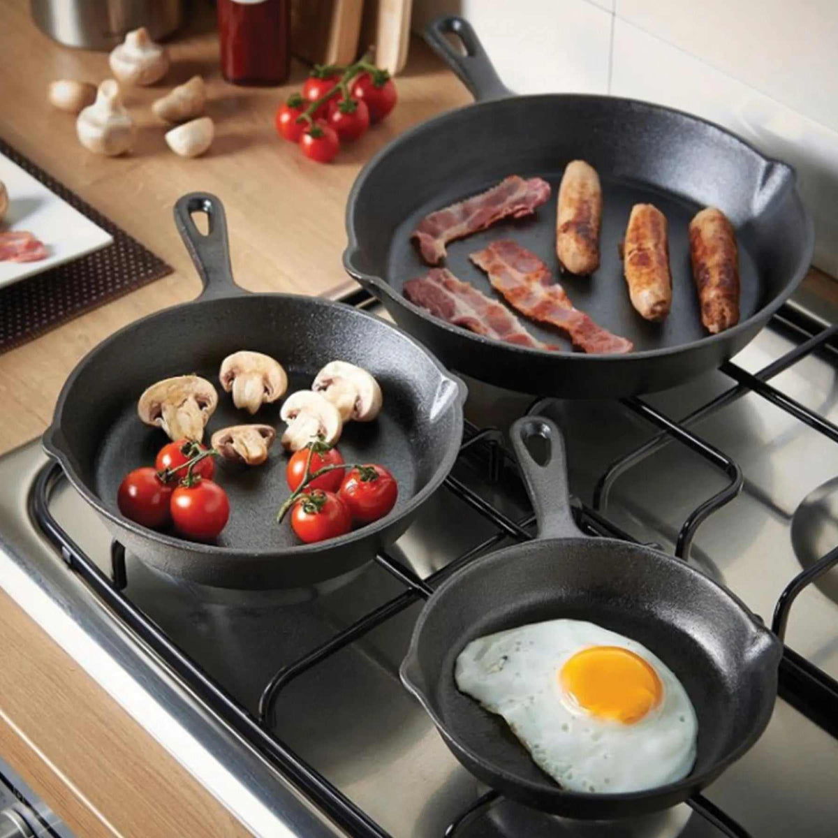 Jim Beam Cast Iron 3 Piece Skillet Set
