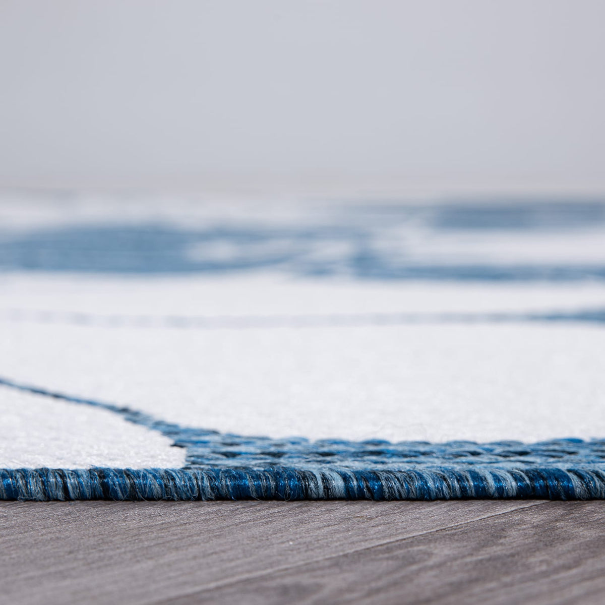 World Rug Gallery Palm Collection 7'10 x10'
