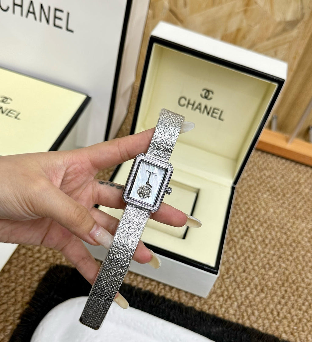 Chanel Première Ladies Watch – Silver Diamond Bezel Mesh Bracelet