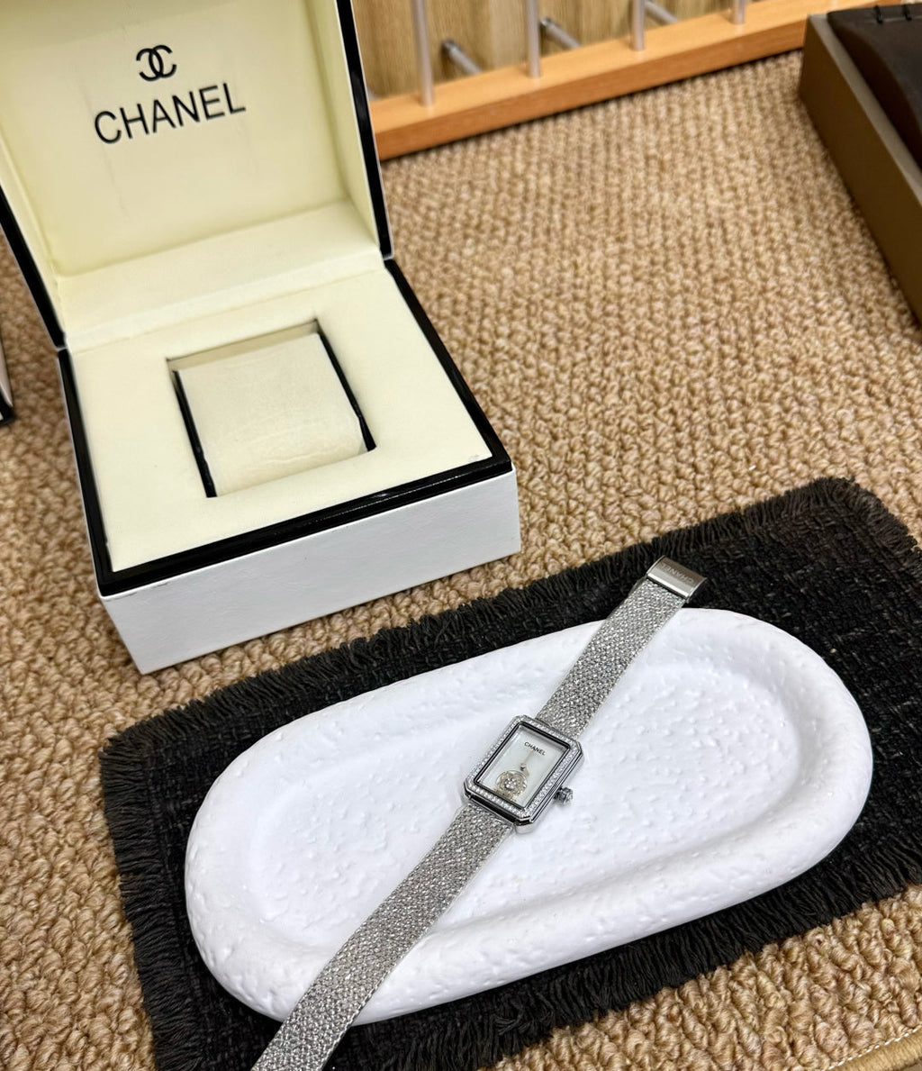 Chanel Première Ladies Watch – Silver Diamond Bezel Mesh Bracelet