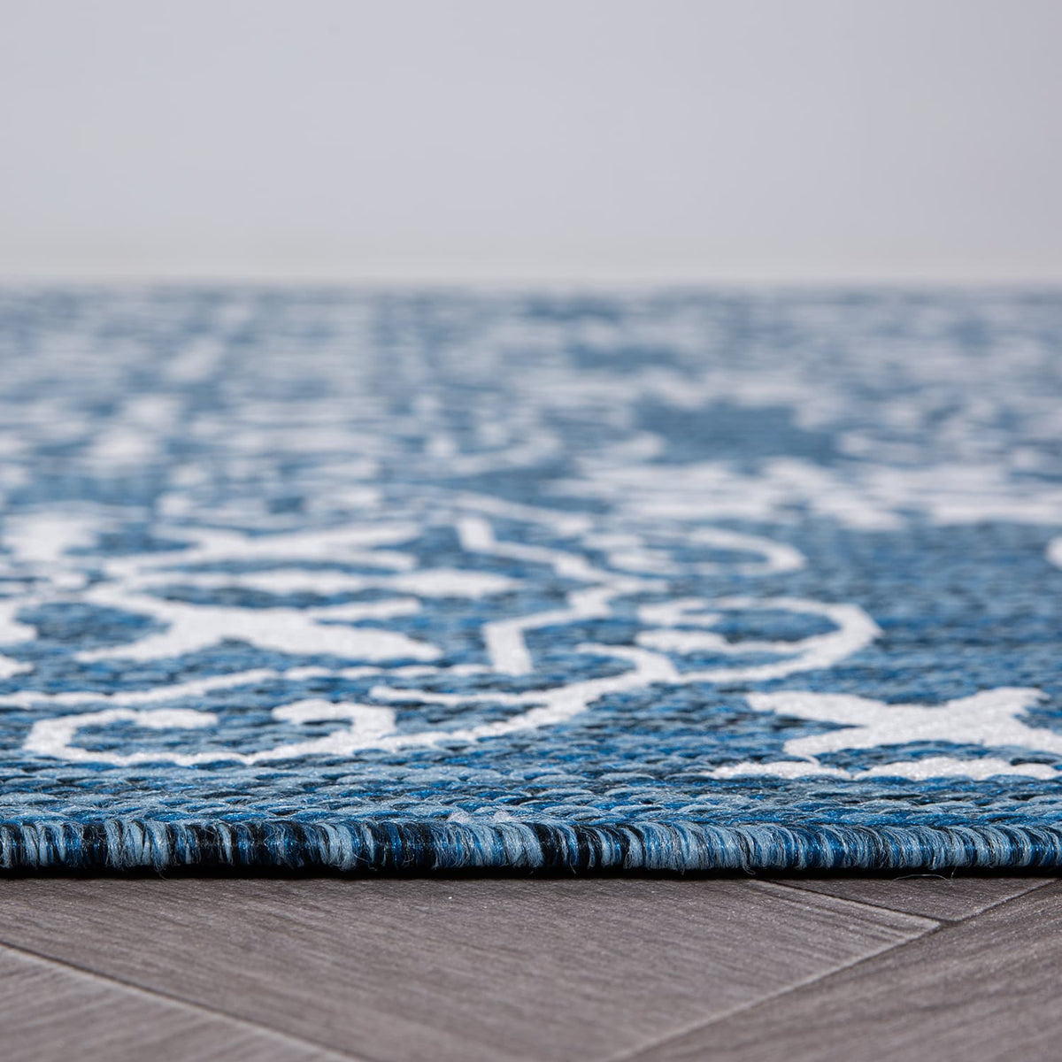 World Rug Gallery Palm Collection 5'x7'