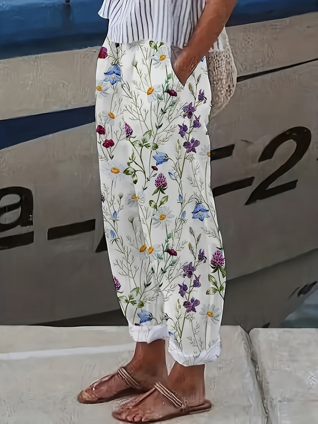 Rose | Stylische florale Sommerhose