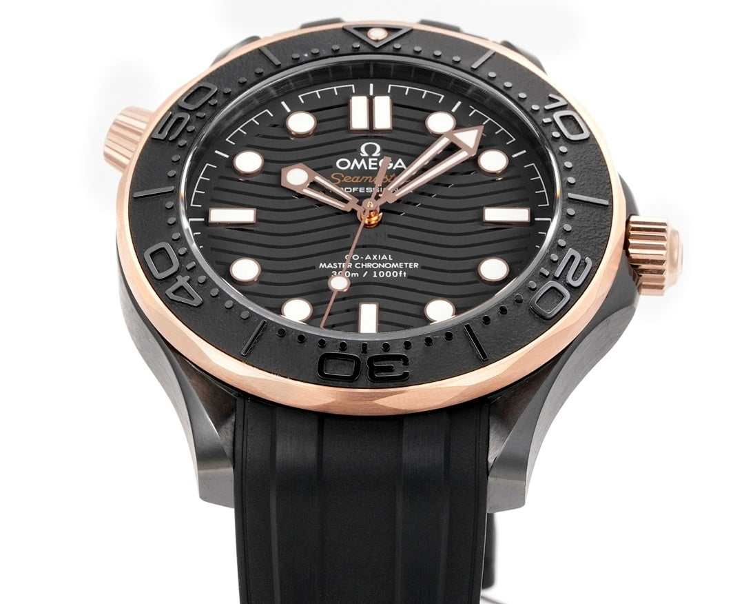 Omega Seamaster Diver 300M – Black Ceramic Everose Gold Crown Black Wave Dial Rose Gold Hands Rubber Strap