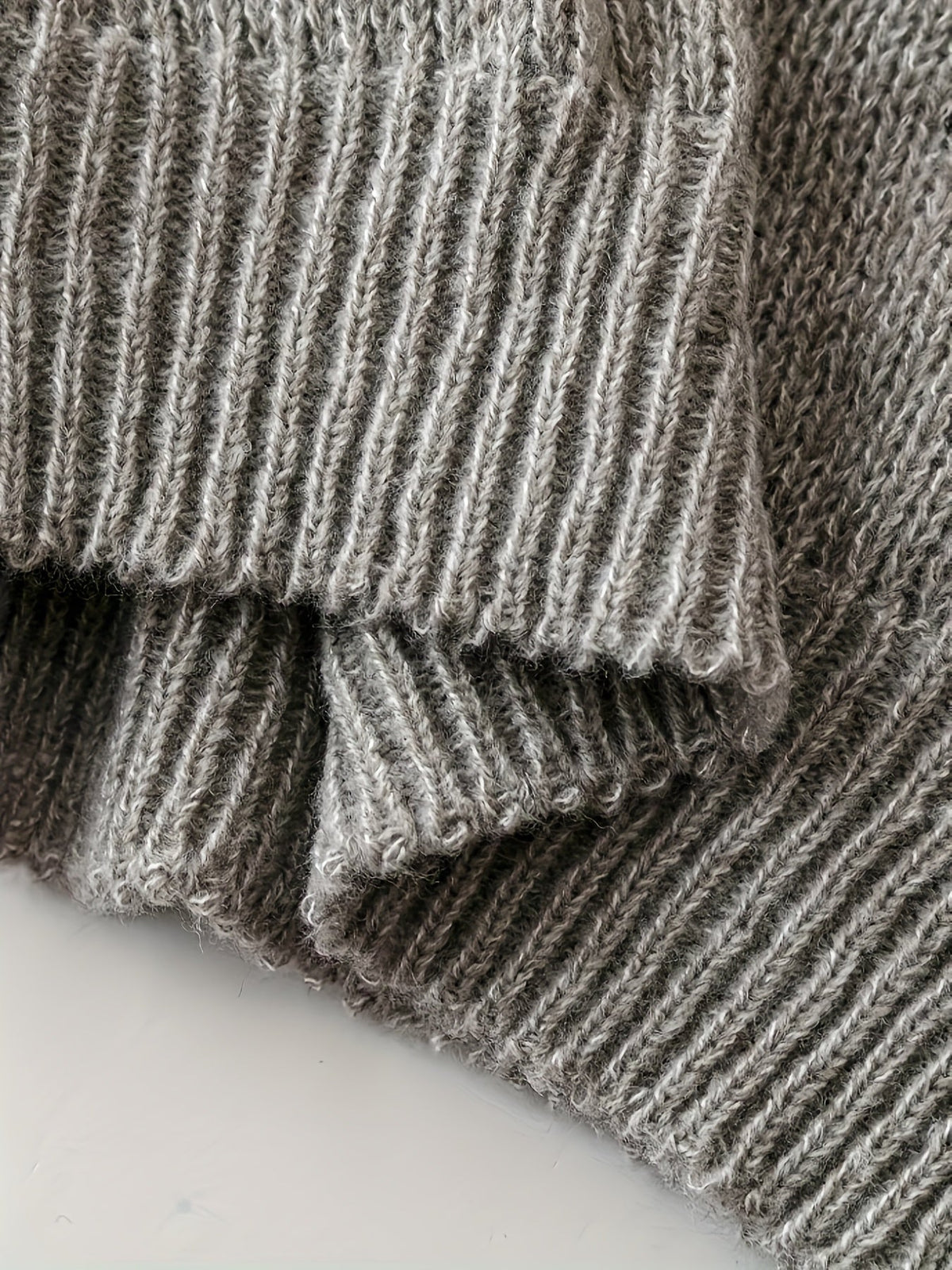 Lena | Pullover mit Blumenstickerei