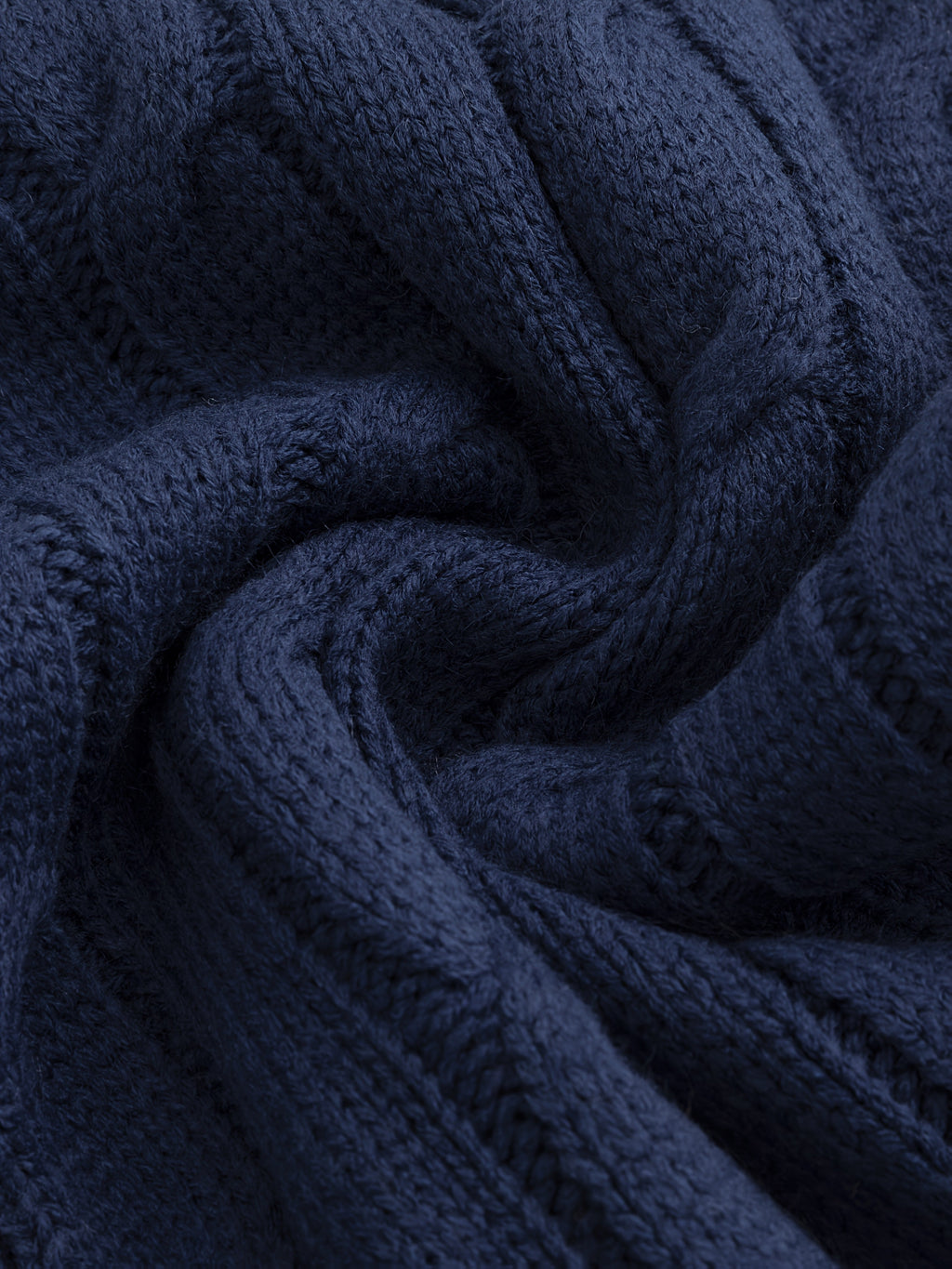 Elliot | Strickjacke mit Schalkragen und Zopfmuster