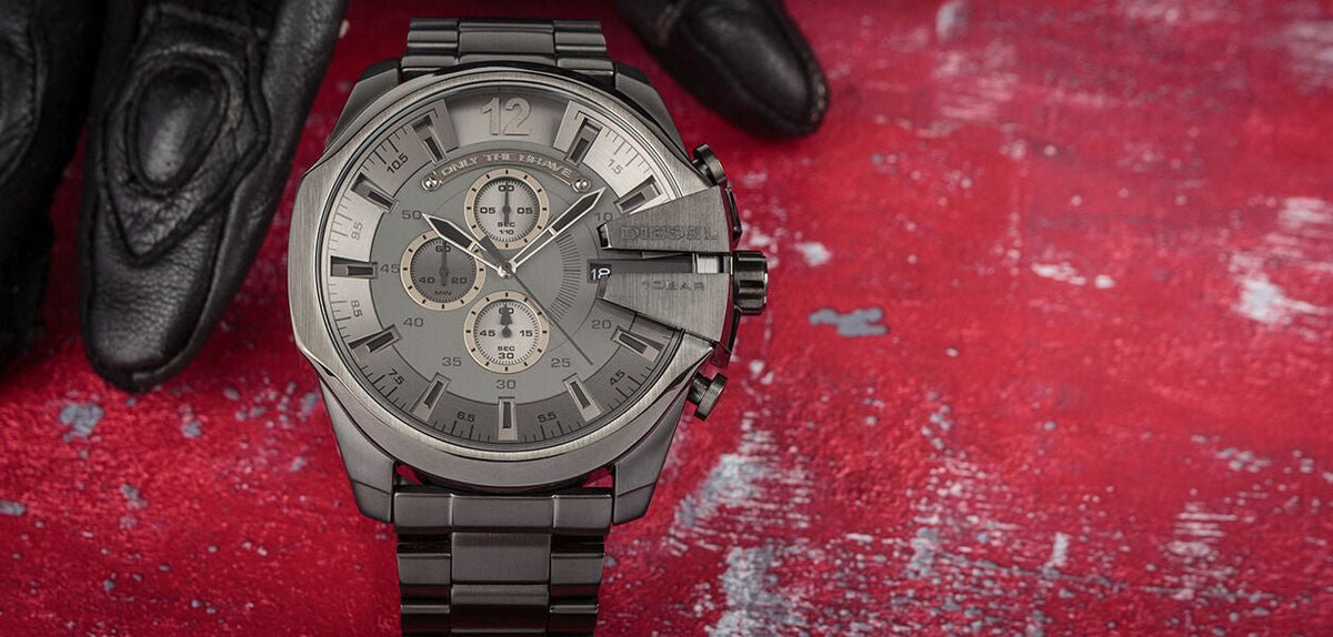 Diesel DZ4282 Mega Chief Chronograph Herrenuhr – Graues Zifferblatt & graues Edelstahlarmband