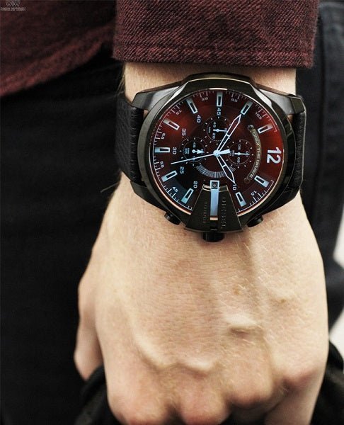 Diesel DZ4323 Mega Chief Chronograph Herrenuhr – Schwarzes Zifferblatt & schwarzes Lederarmband