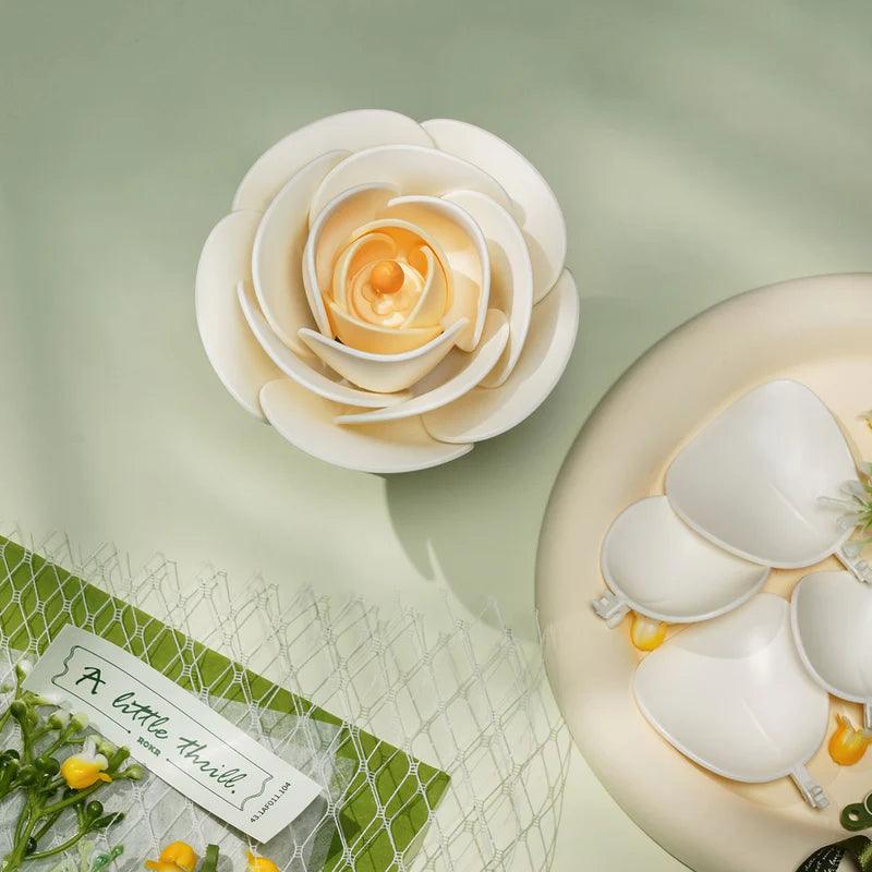 A Little Thrill Miniature Blooms
