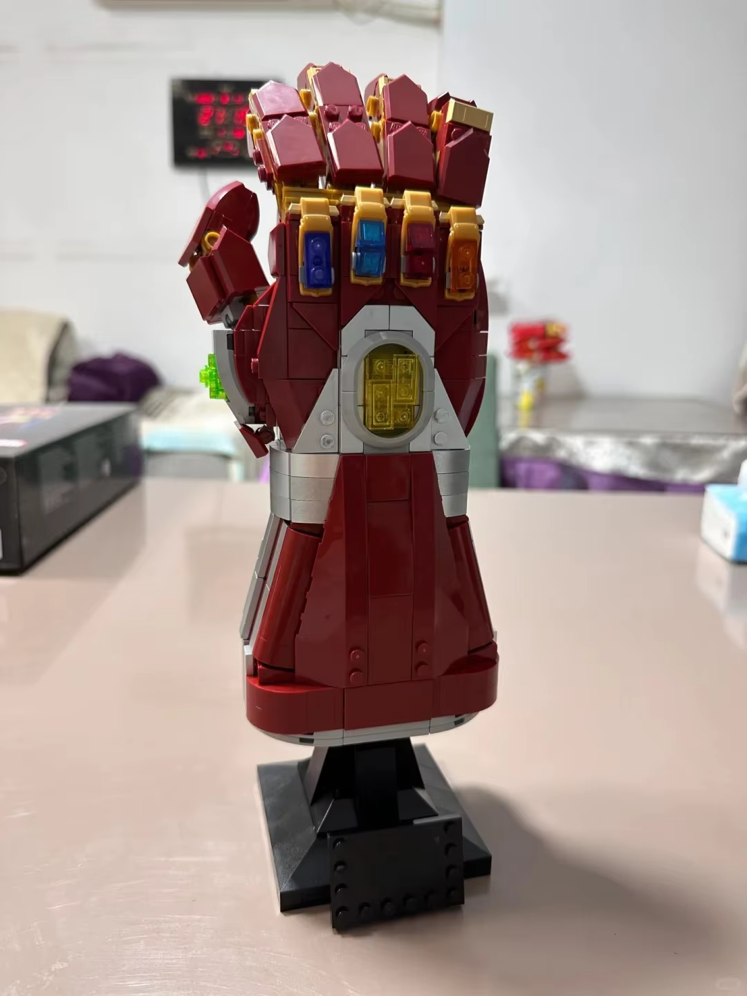 Marvel Avengers INFINITY Gauntlet Brick Model Kit