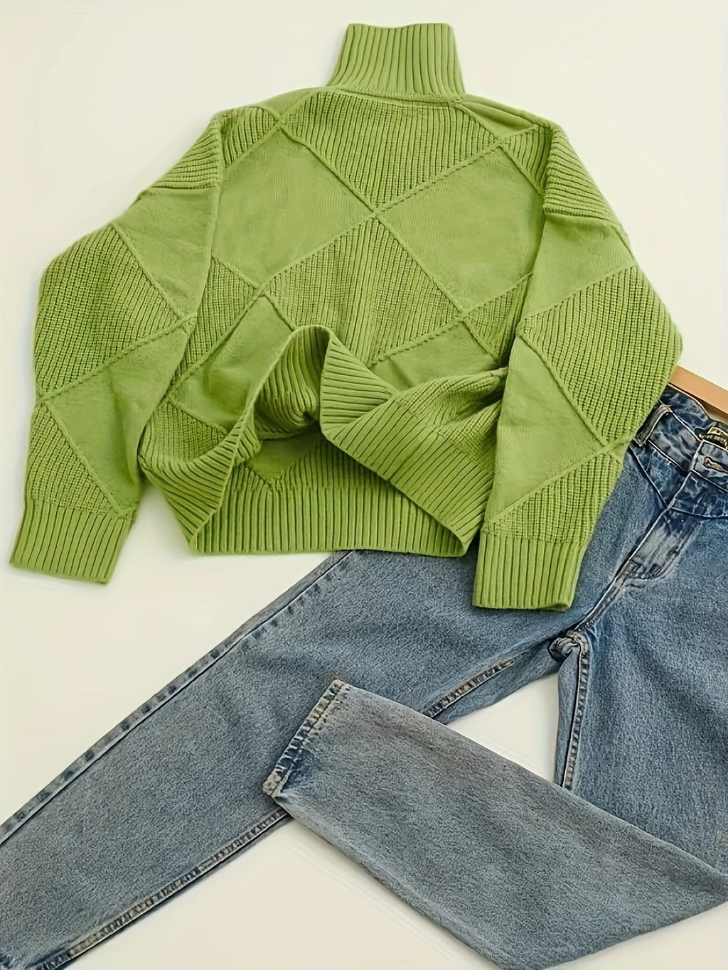Freya | Strukturierter Rollkragenpullover