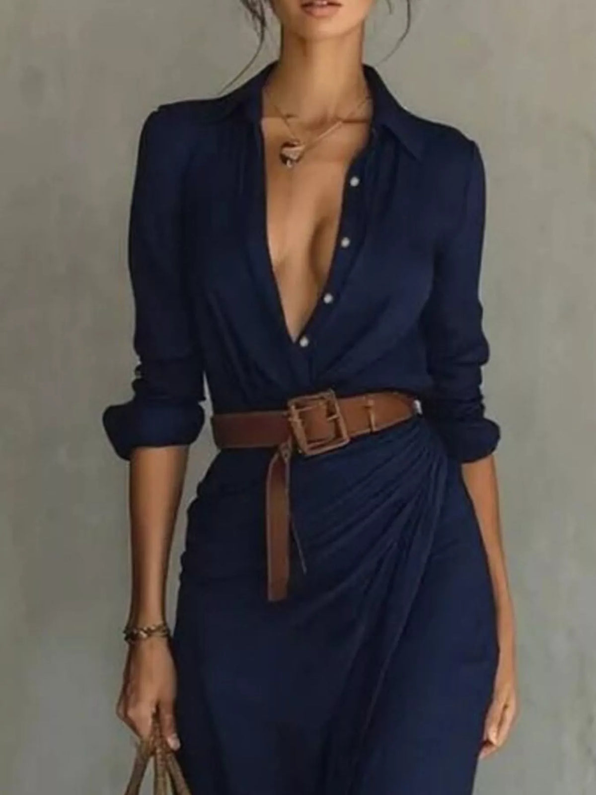 Verity | Elegantes Maxikleid mit Bindegürtel und langen Ärmeln