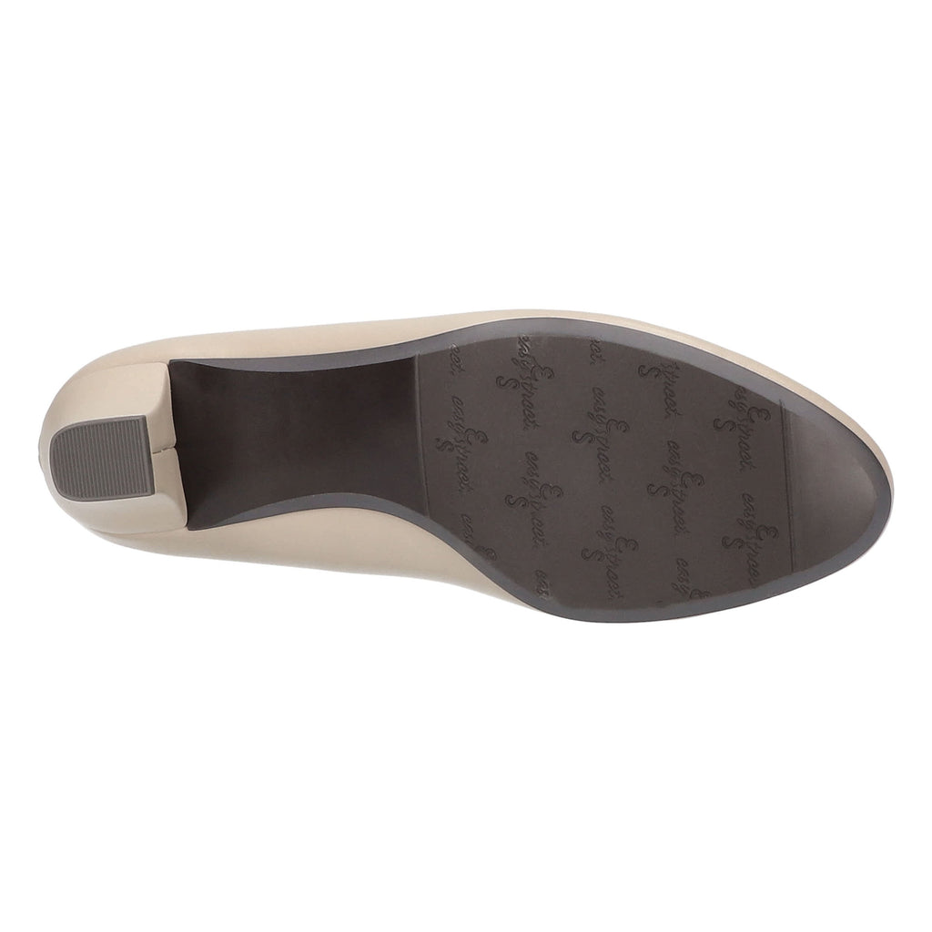 Easy Street Women's Kata White Pearlized Pumps