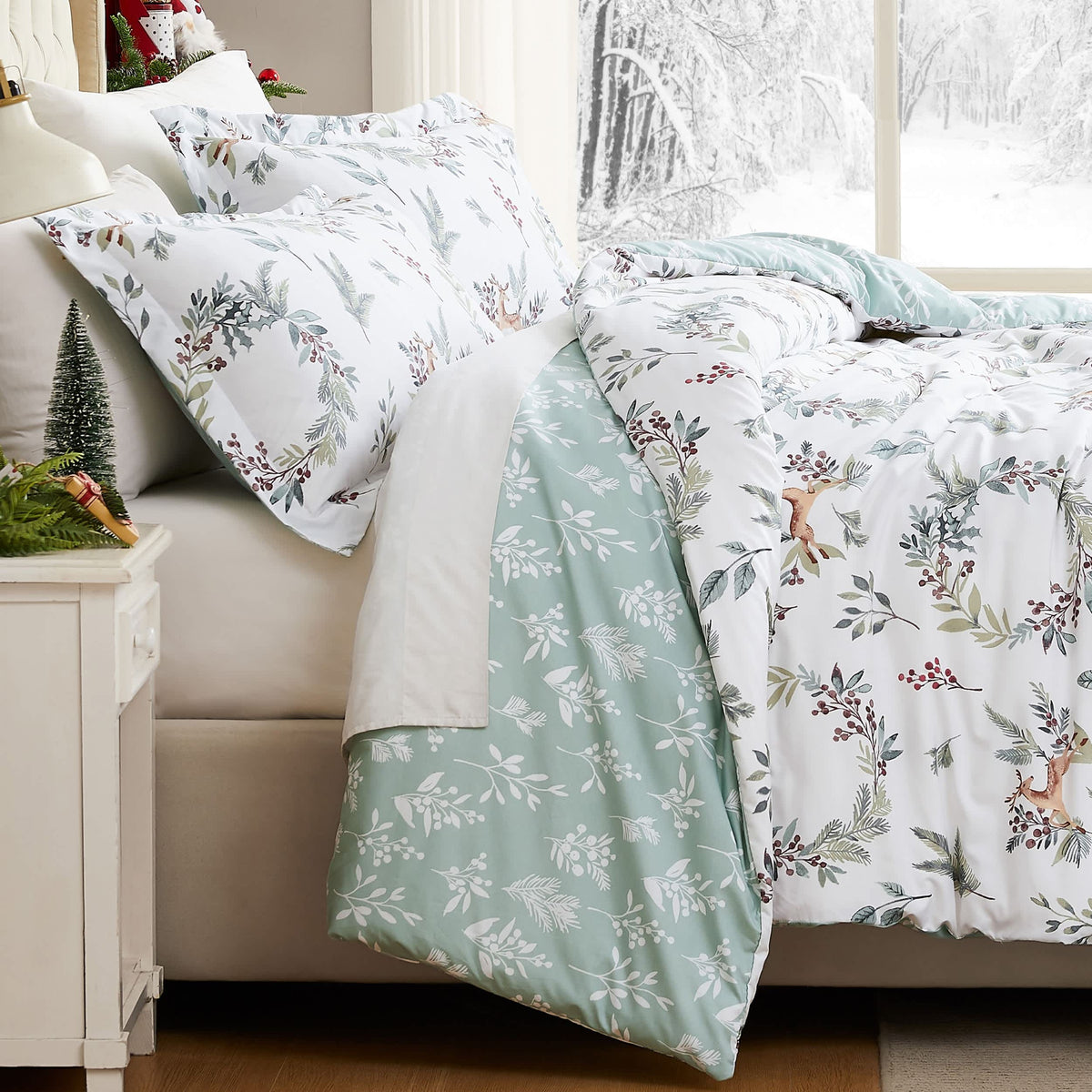 Southshore Fine Linens Happy Holidays Oversized Comforter Set