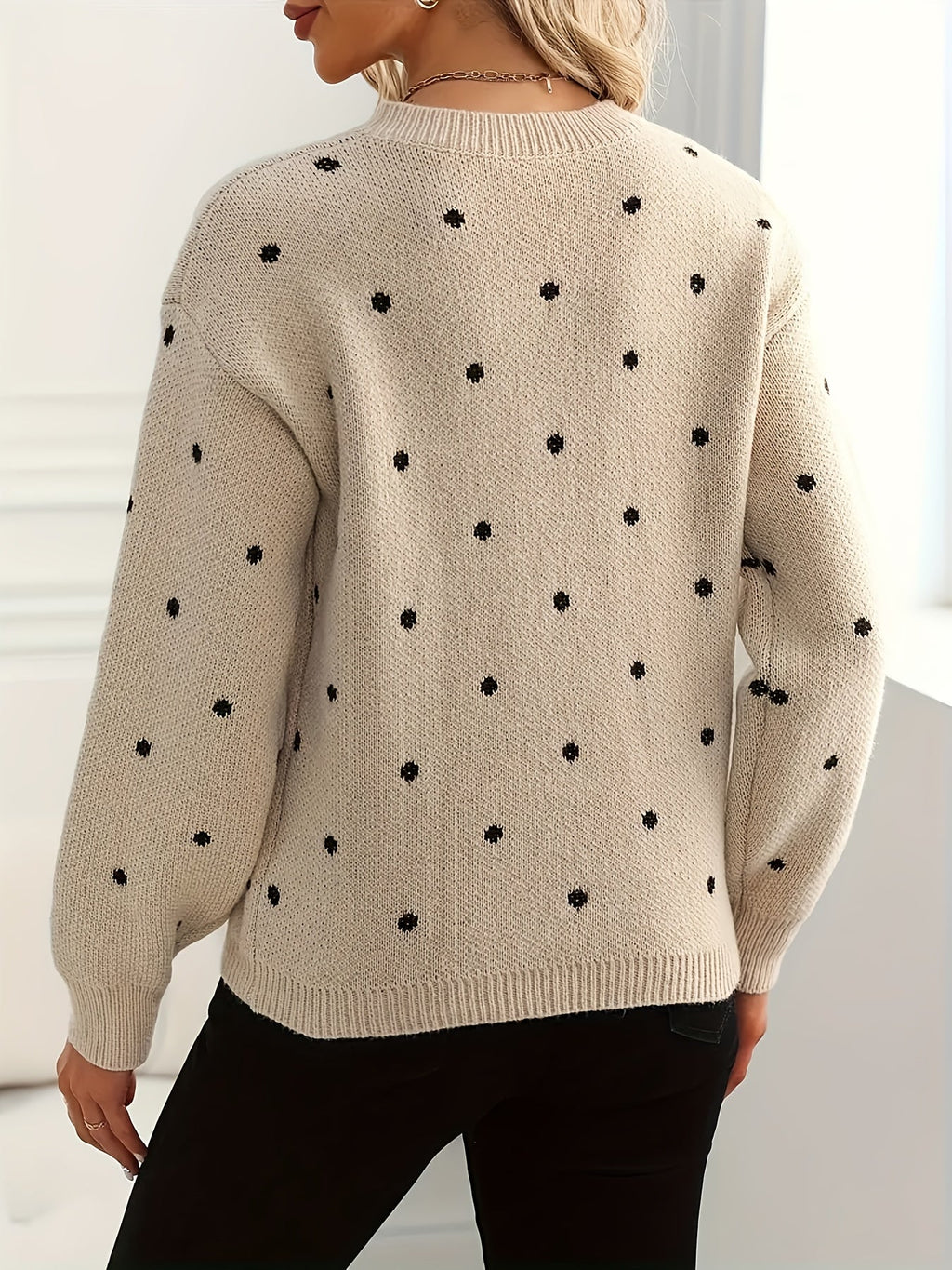 Annette | Gepunkteter Pullover mit Rundhalsausschnitt
