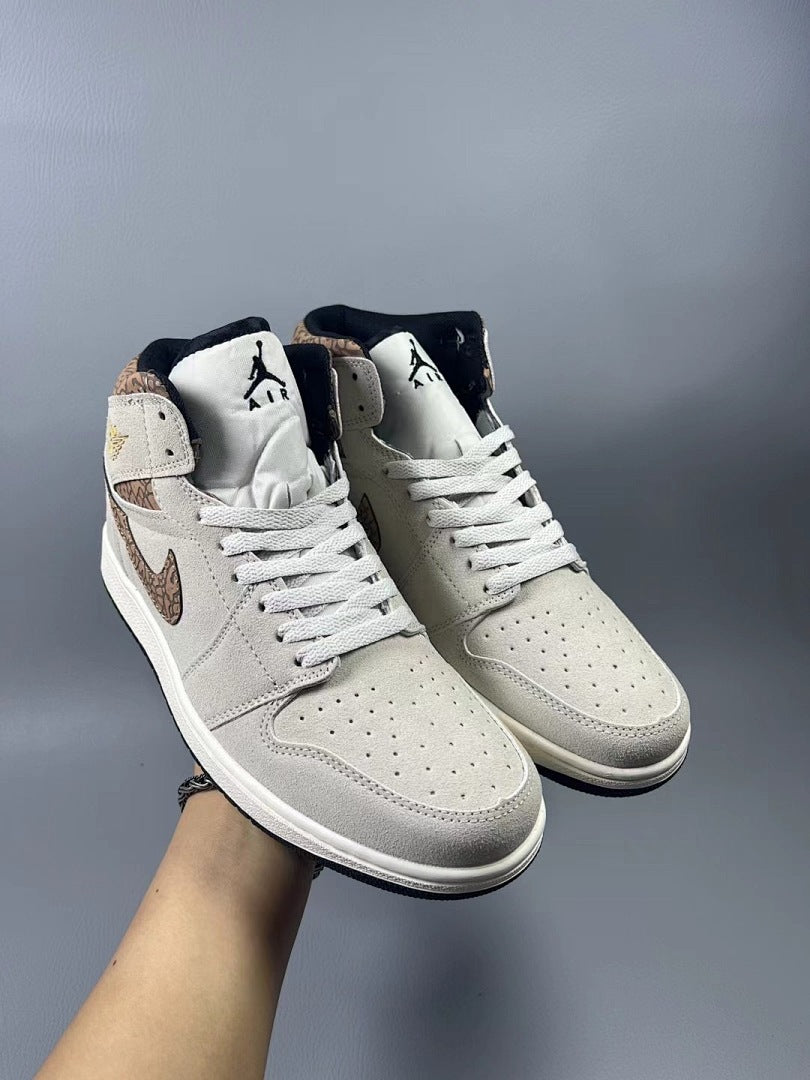 Air Jordan 1 Mid SE Elephant Print – Light Bone / Brown / Gold