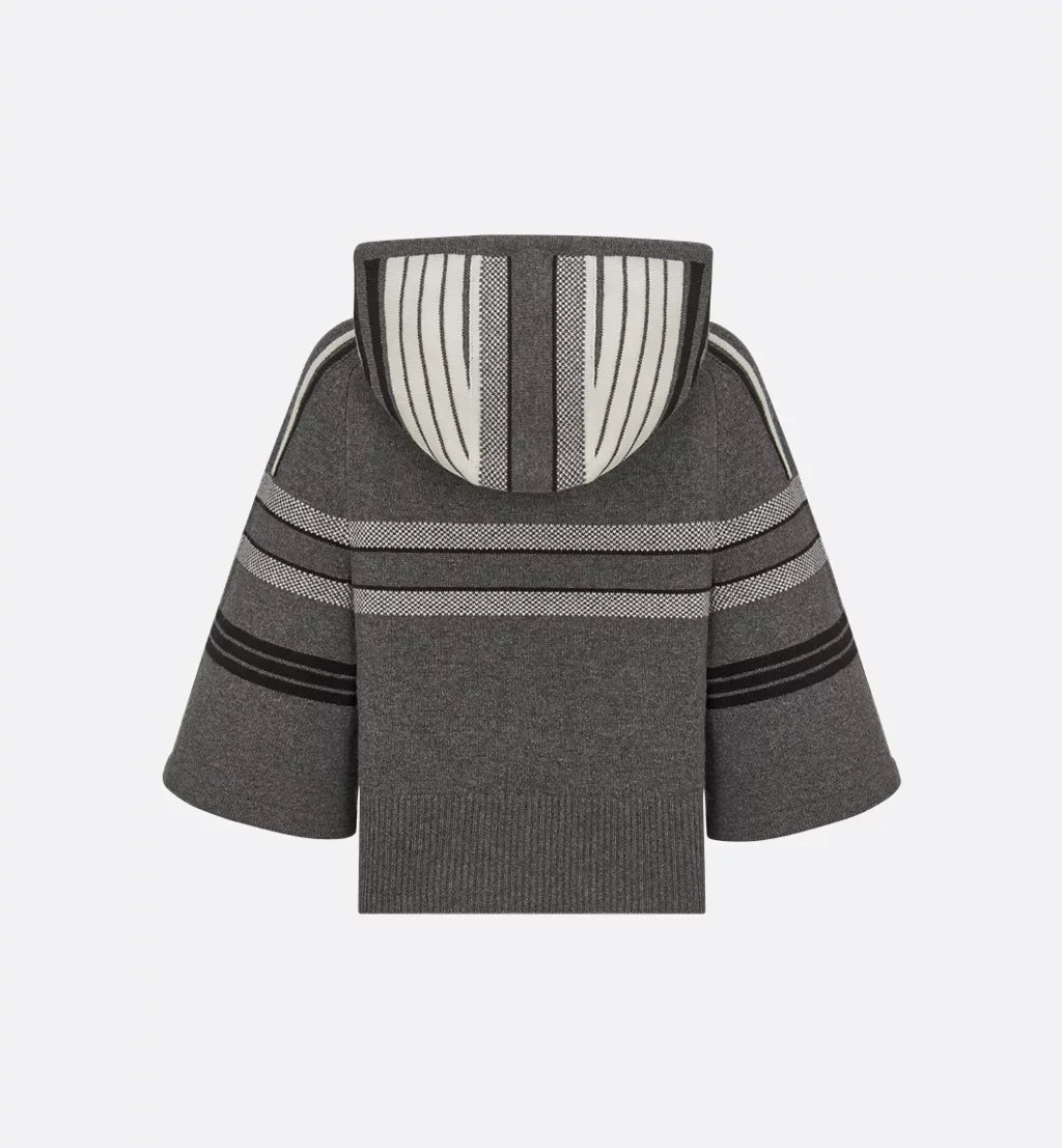 CDAlps Three-Quarter Sleeve Hooded Sweater
