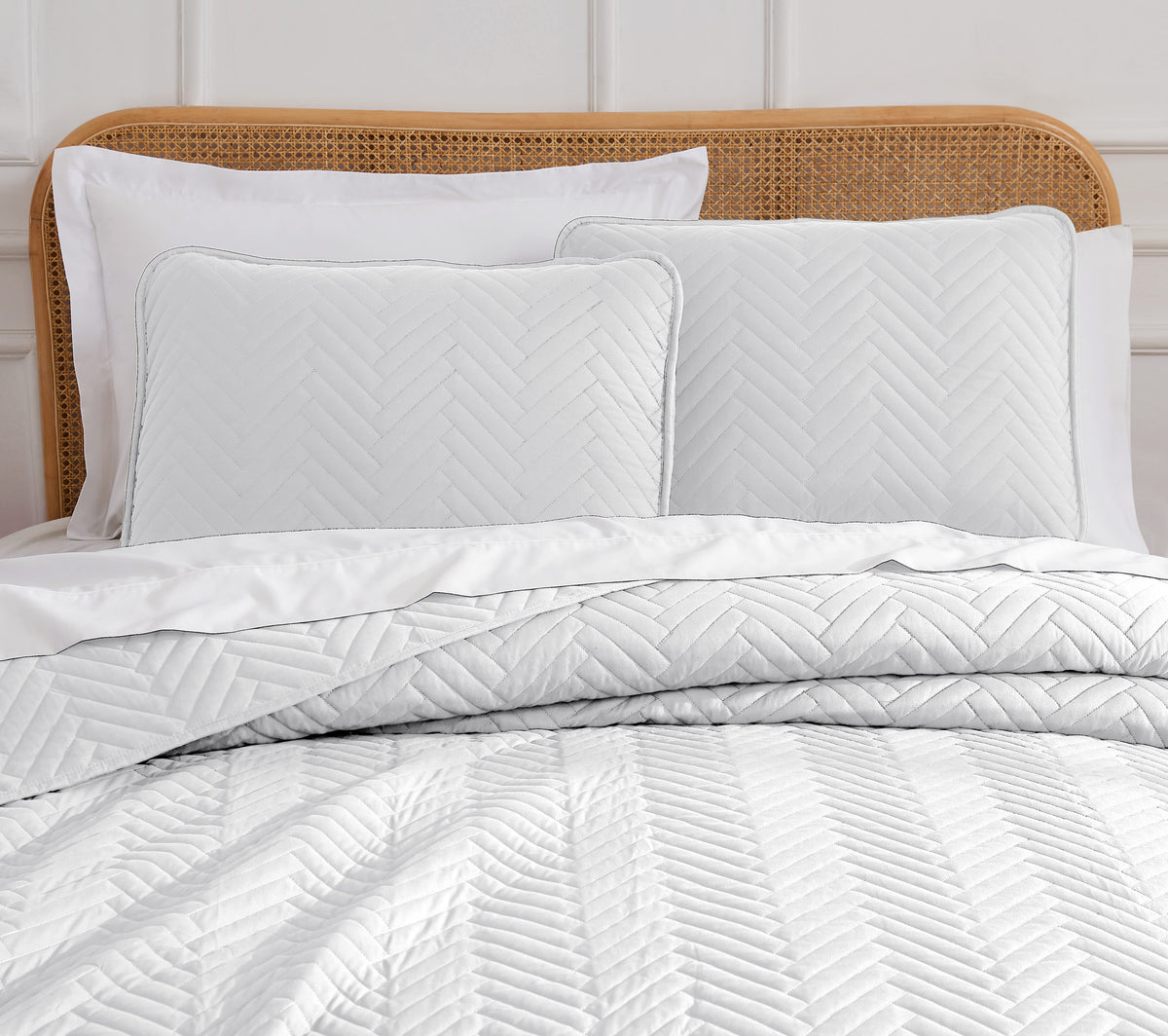 Southshore Fine Linens Chevron Oversized Quilt Set