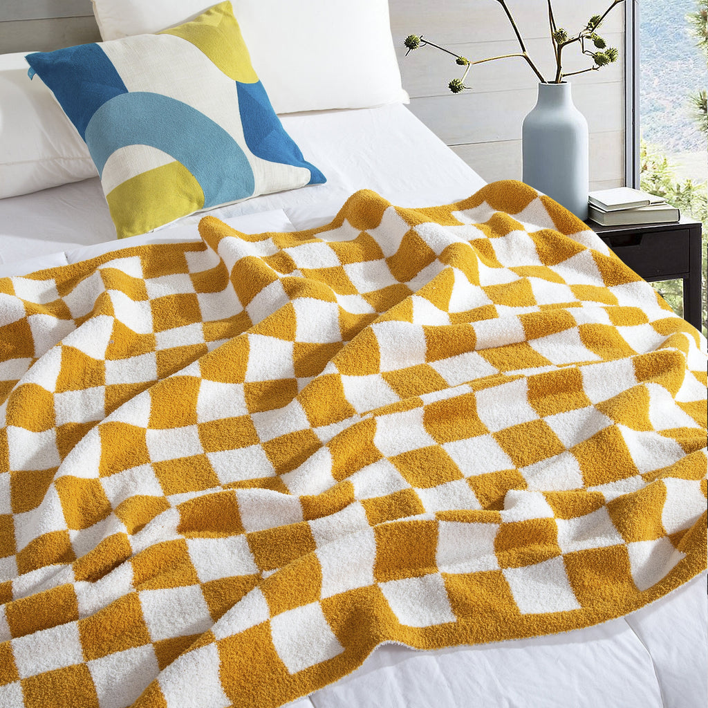 Elegant Comfort 50" x 70"  Ultra Soft Checkered Knitted Throw Blanket