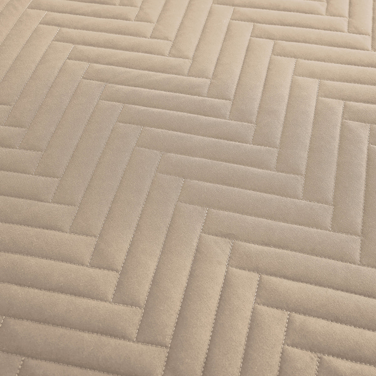 Southshore Fine Linens Chevron Oversized Quilt Set