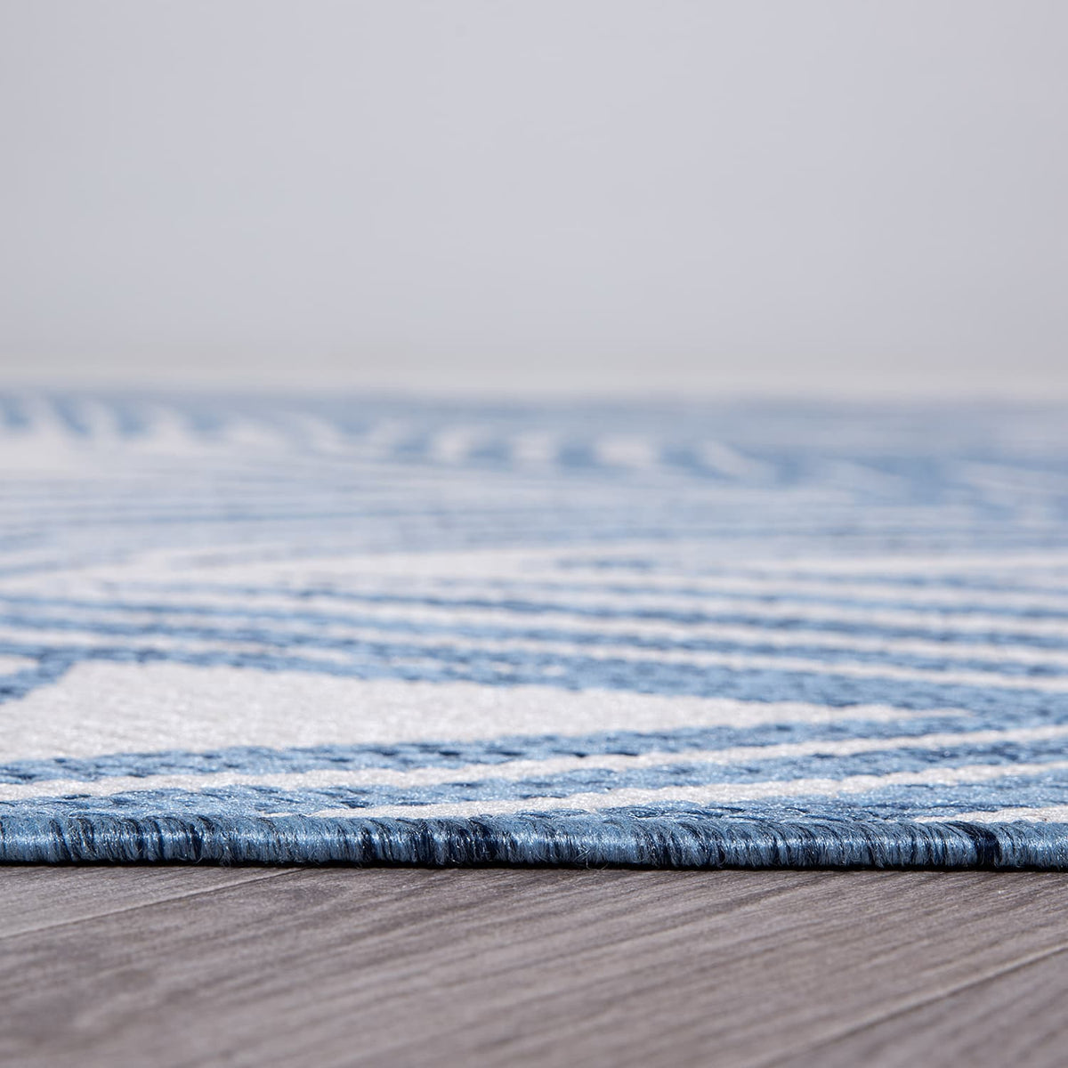 World Rug Gallery Palm Collection 5'x7'
