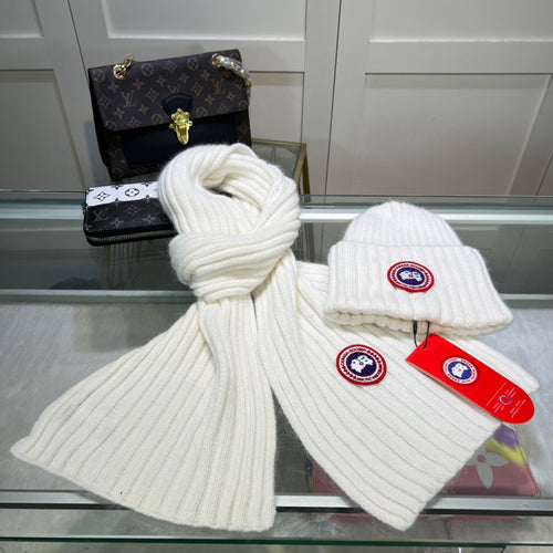 Canada Goose White Ribbed Knit Beanie & Scarf Set