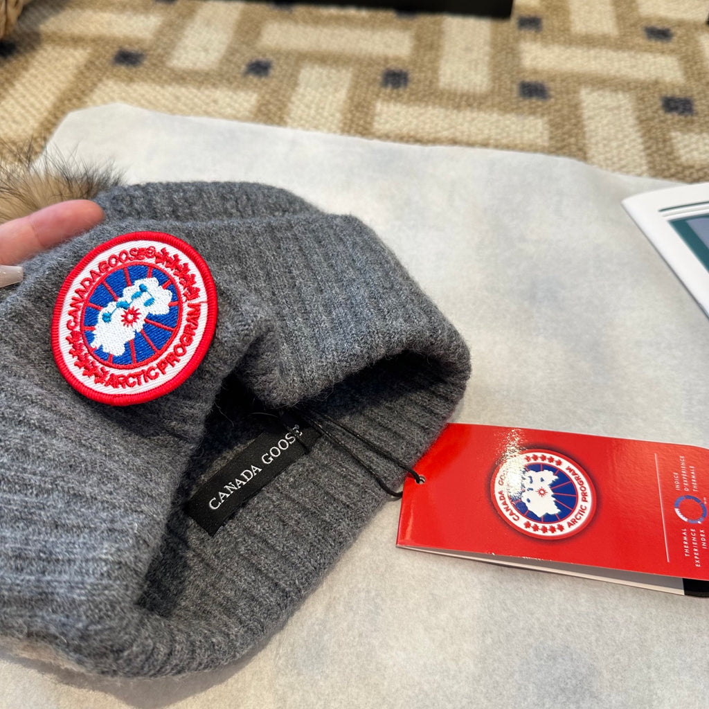 Canada Goose Pom-Pom Knit Beanie