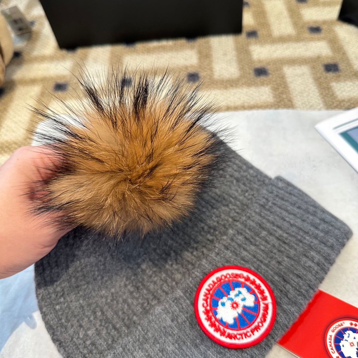 Canada Goose Pom-Pom Knit Beanie