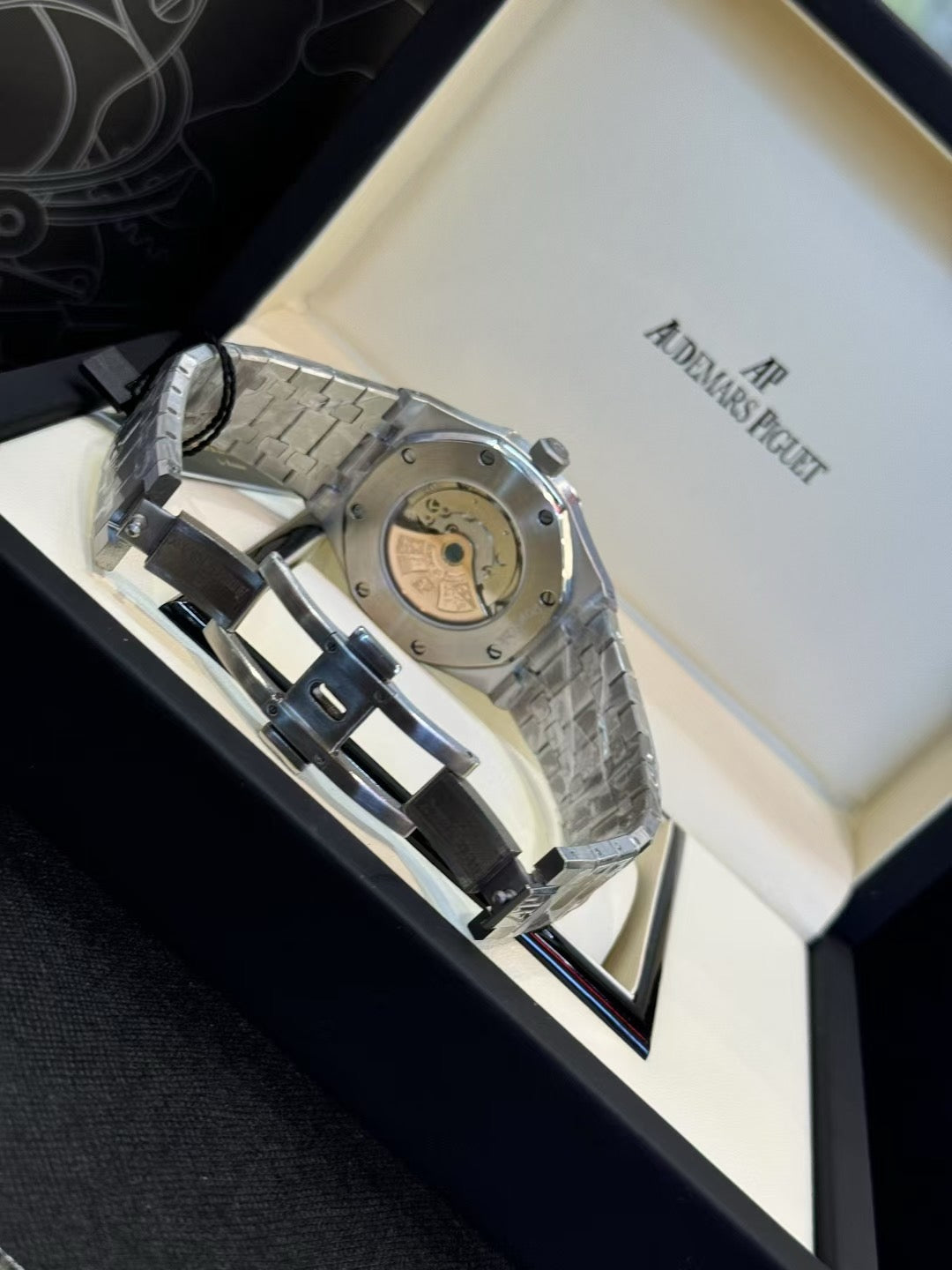 Audemars Piguet Royal Oak – Stainless Steel Silver Tapisserie Dial