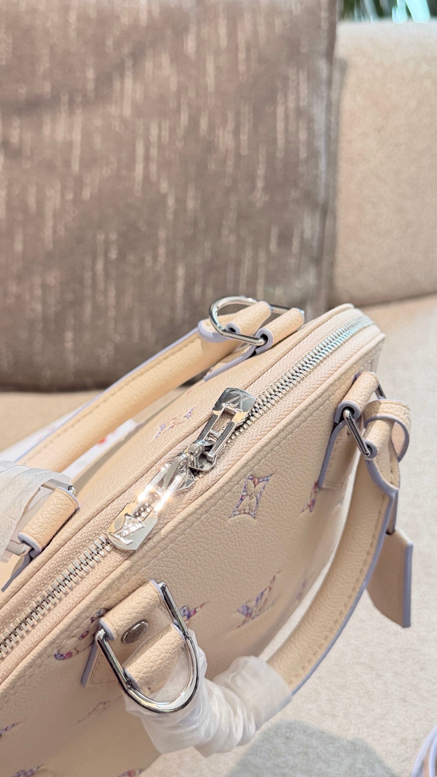 Louis Vuitton Alma BB – Cream Monogram Empreinte Leather