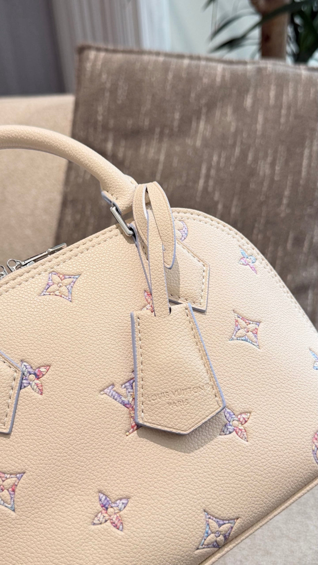 Louis Vuitton Alma BB – Cream Monogram Empreinte Leather