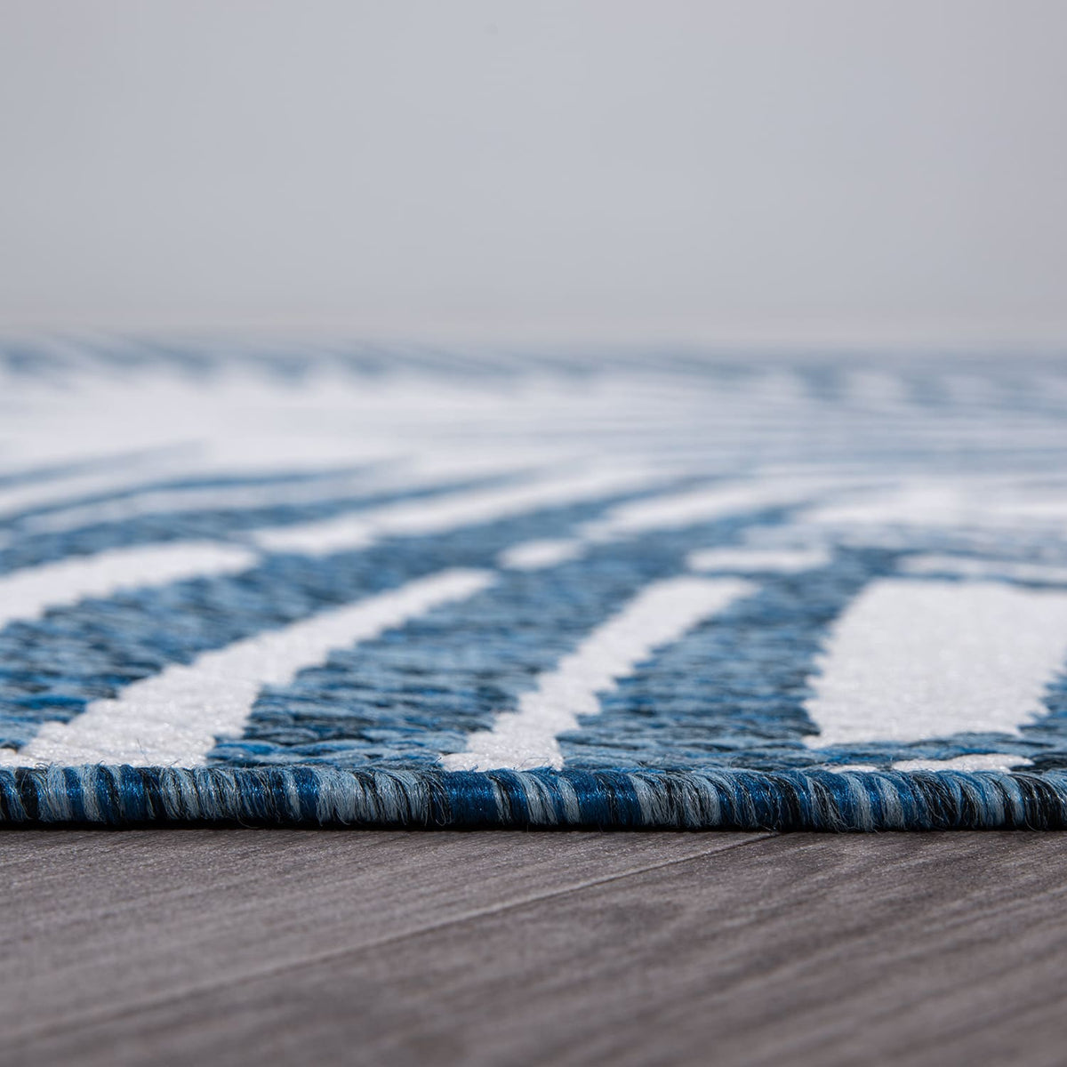 World Rug Gallery Palm Collection 5'x7'