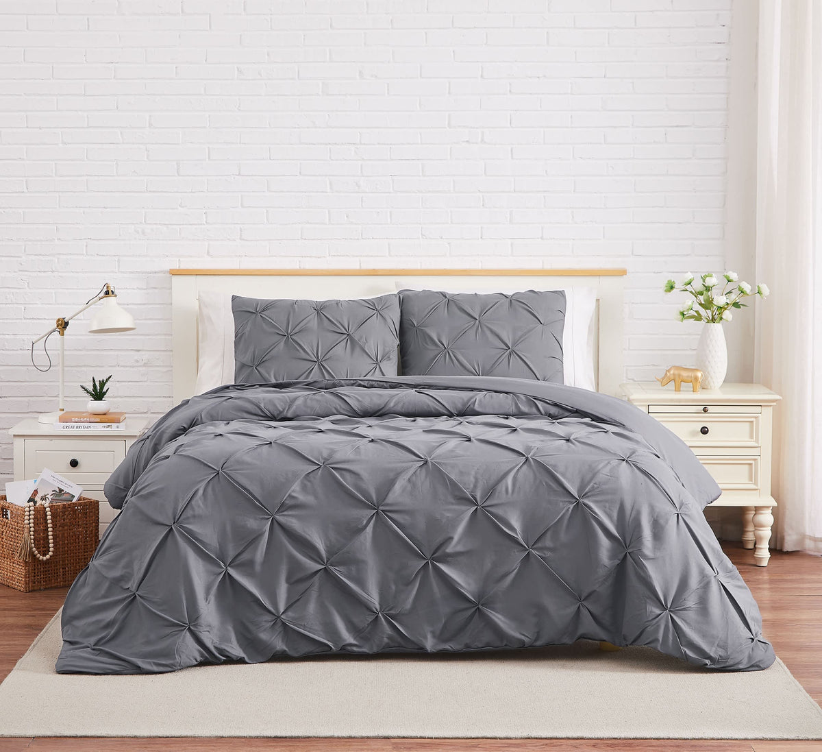 Southshore Fine Linens Pintuck Pinch Pleated Duvet Cover Set