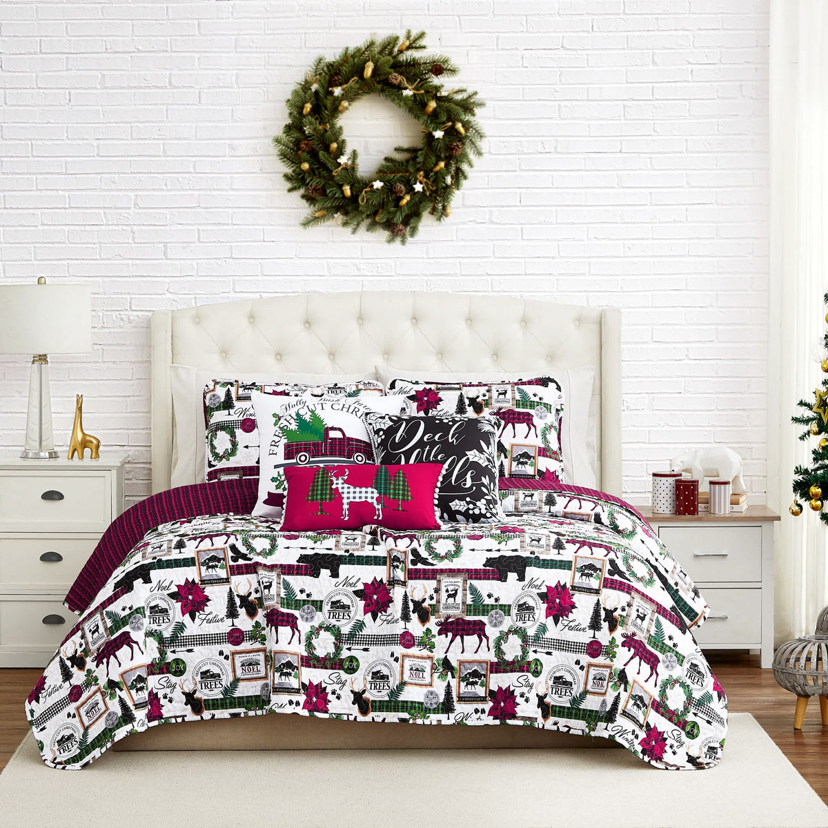 Southshore Fine Linens Merrytown Christmas Quilt Set