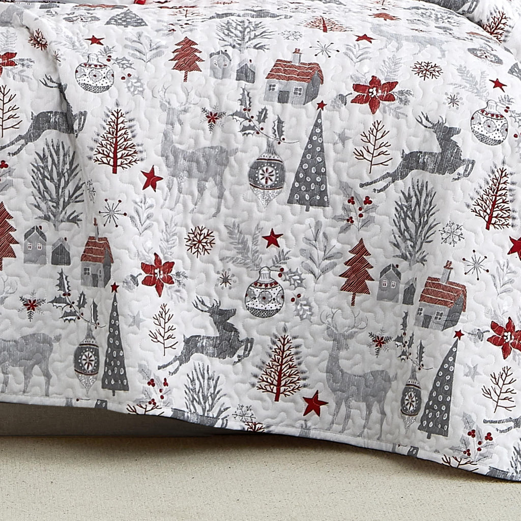 Southshore Fine Linens Holly Jolly Lane 6PC Quilt Set