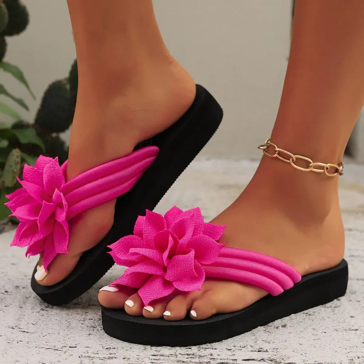 Women's Bohemian Floral Flip Flops