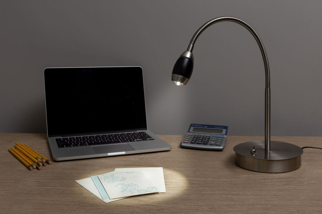 FOCUS Natural Daylight Adjustable Beam LED Desk Lamp