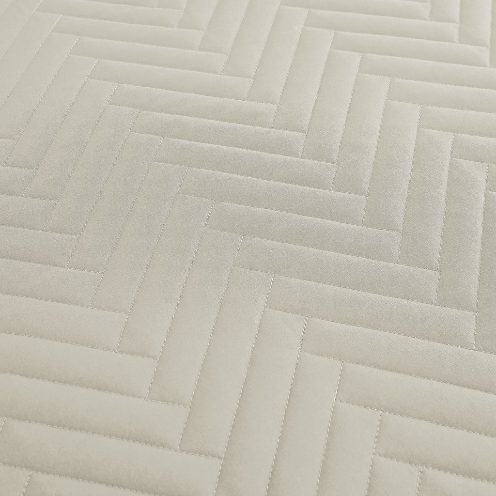 Southshore Fine Linens Chevron Oversized Quilt Set